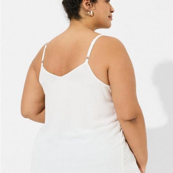 Torrid - White Chiffon Sophie Tank - Picture 2 of 9
